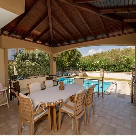 Umberto; Fethiye'de Ozel Havuzlu Villa *