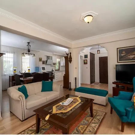 Villa Umberto; Fethiye'de Ozel Havuzlu *
